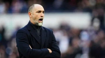 مدرب توتنهام يتهم لاعب فولهام بالغش بعد خسارة مؤلمة بالدوري الإنجليزي